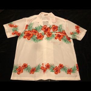Vintage Royal Hawaiian Creations Hawaiian Shirt.